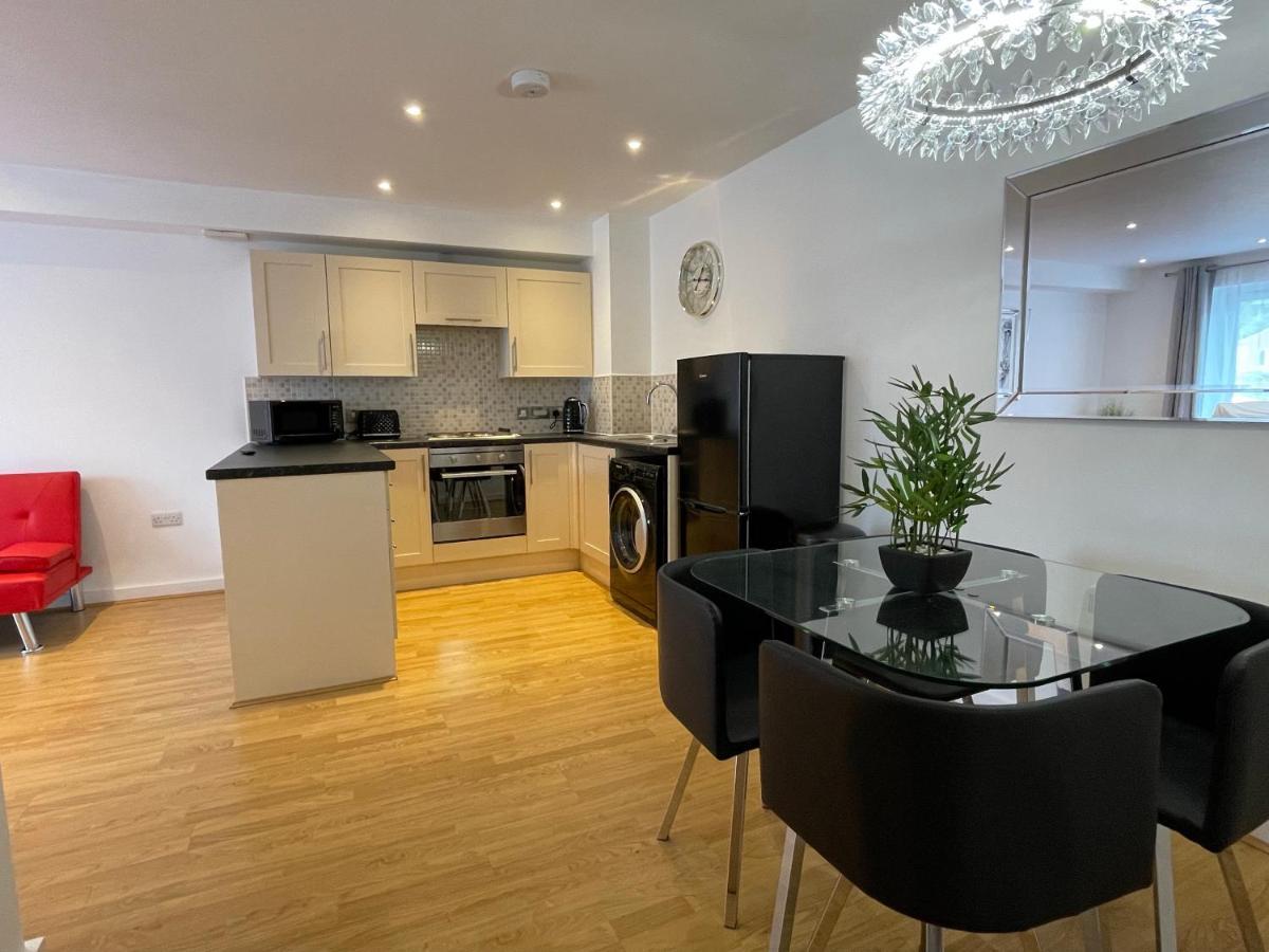 Moda Wigan - Stylish 2 Bed Apartment Central Wigan Zewnętrze zdjęcie